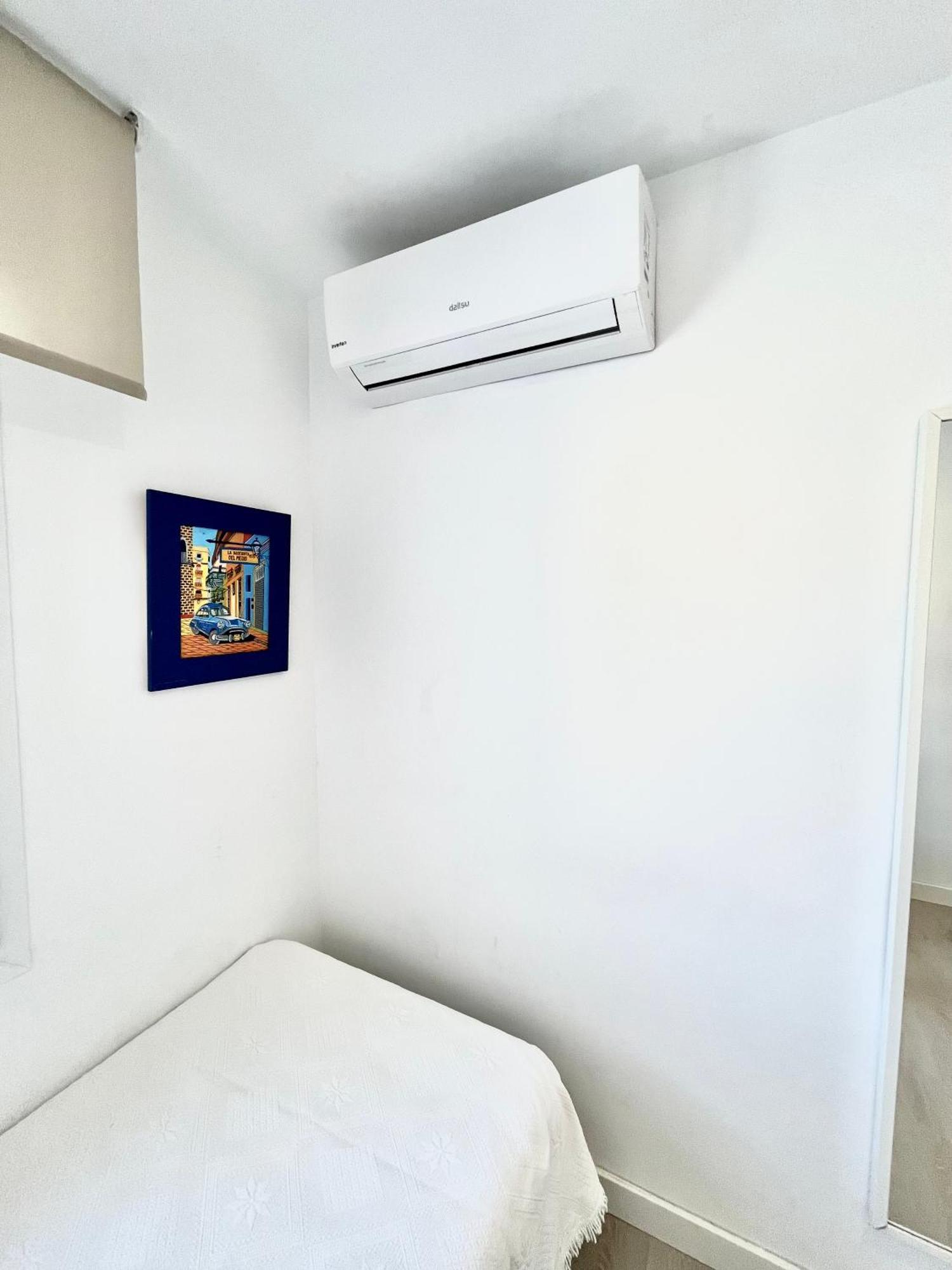 Apartamento De Playa Reformado Rincon de la Victoria Bagian luar foto
