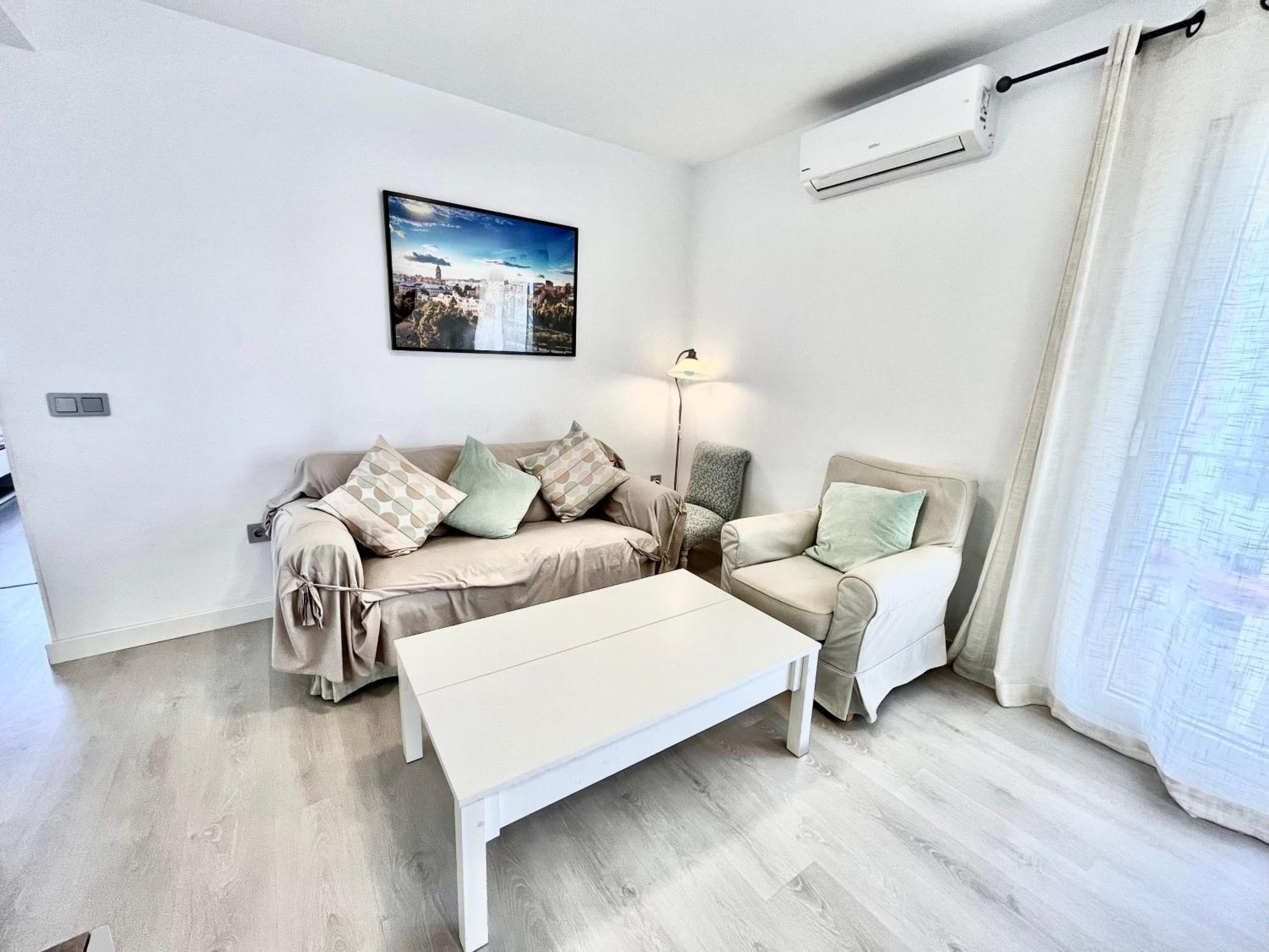 Apartamento De Playa Reformado Rincon de la Victoria Bagian luar foto